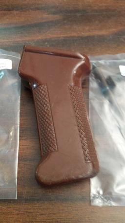 AK-47 Handle w/Screws
