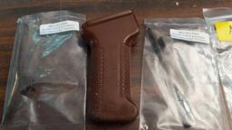 AK-47 Handle w/Screws