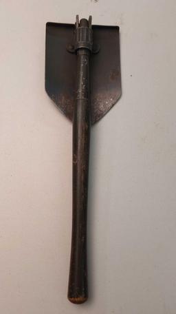 Unmarked US Military Style Folding Shovel