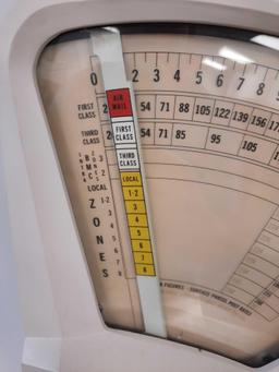 PITNEY BOWES MAIL SCALE