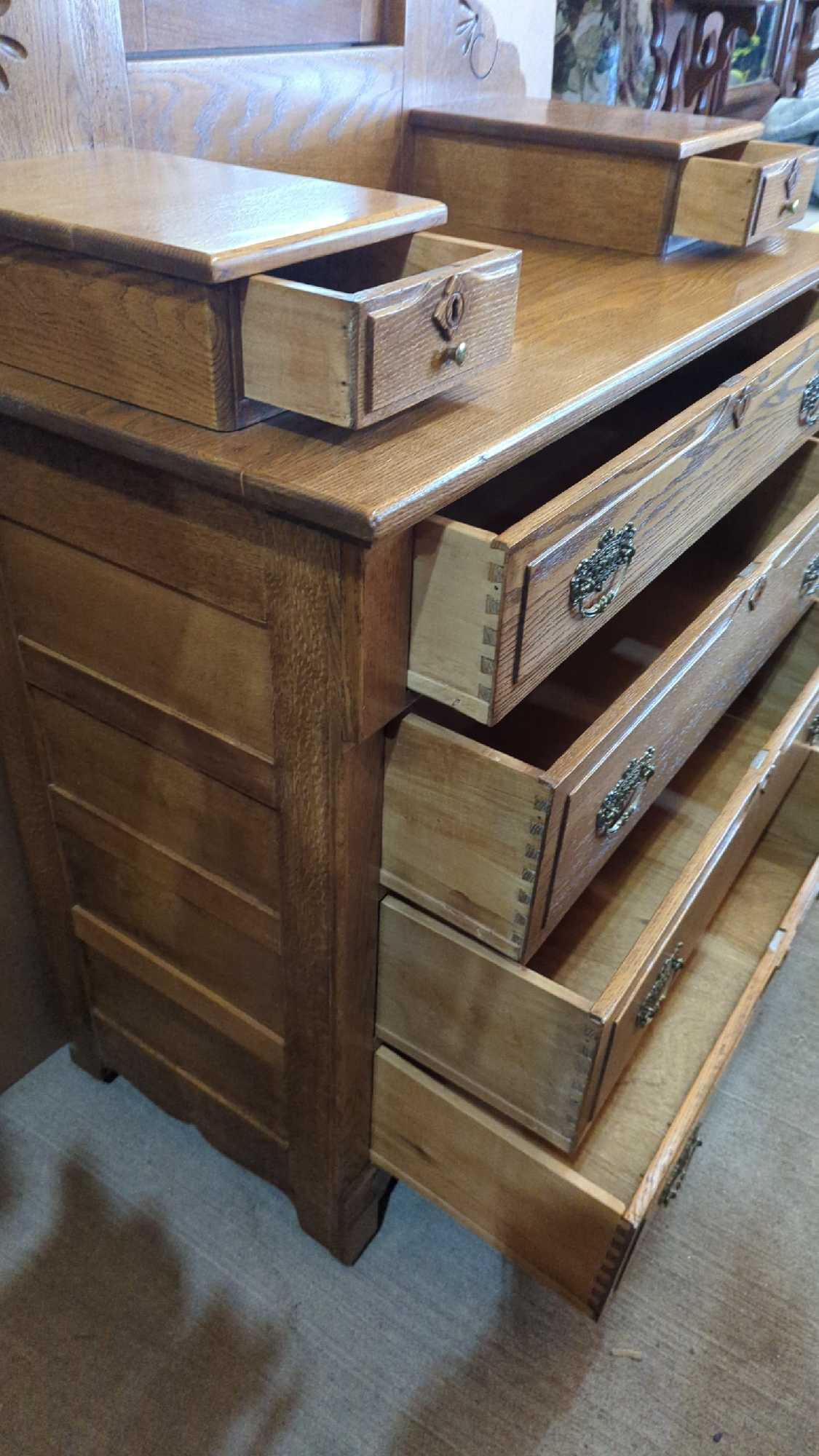 OAK DRESSER