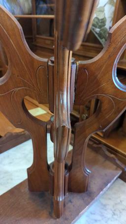 ANTIQUE RECTANGLE ACCENT WALNUT TABLE 31.5"x29.5"x29"