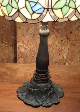 HUMMINGBIRD METAL & STAINED GLASS LOOK SHADE LAMP 26