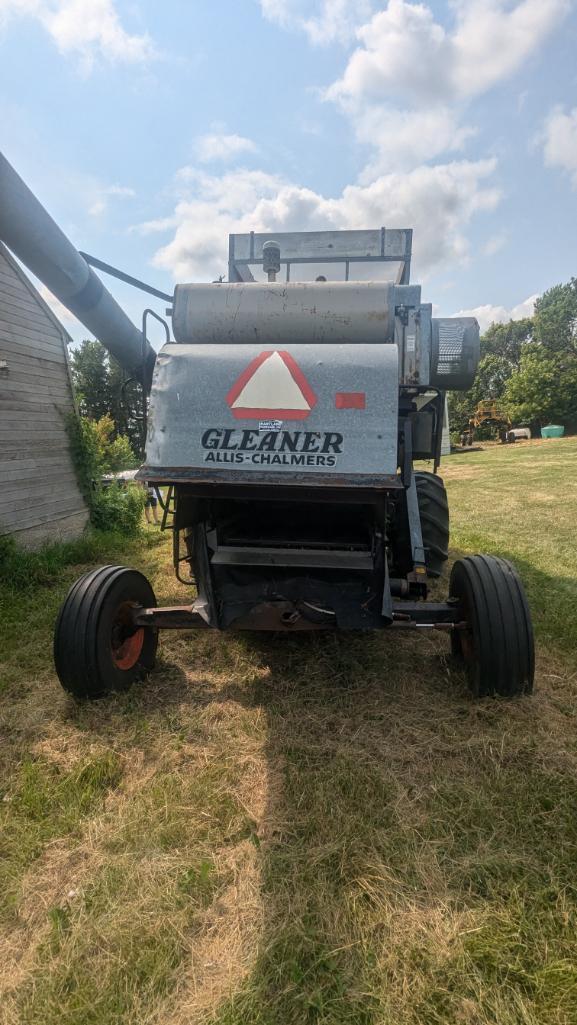 GLEENER F COMBINE, GM STRAIGHT 6, GRAIN TANK EXT.