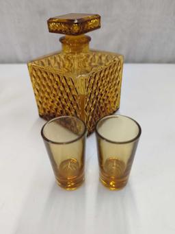 AMBER DECANTER WITH 2 AMBER SHOT GLASSES