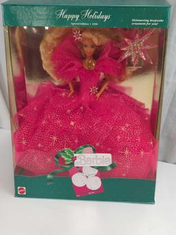 BARBIE DOLL SPECIAL EDITION 1990 HAPPY HOLIDAYS W/ SHIMMERING KEEPSAKE ORNAMENT