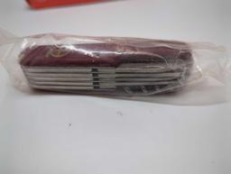 POCKET KNIFE MULTI TOOL IN BOX