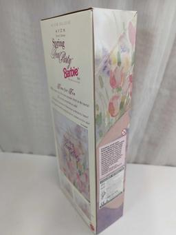 BARBIE DOLL AN AVON EXCLUSIVE 1997 SPRING TEA PARTY THIRD IN A SERIES BARBIE CAUCASIAN BRUNETTE