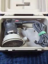 PORTER-CABLE 5-IN RANDOM ORBIT SANDER IN CASE
