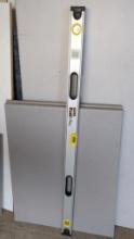 Stanley FatMax 48" Spirit Level, Aluminum Construction, Easy Grip