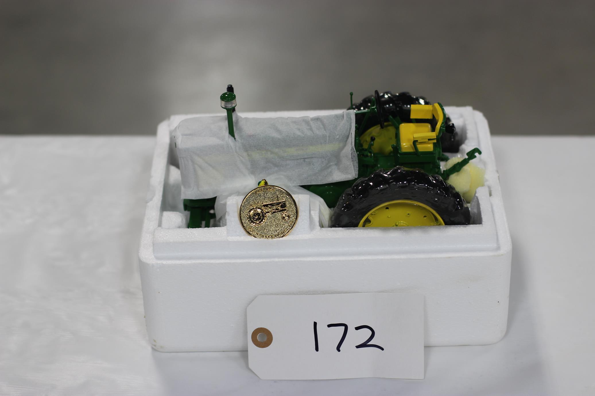 #172 JOHN DEERE 720 DIESEL TRACTOR 1/16-SCALE PRECISION CLASSIC NO. 10 (NIB)