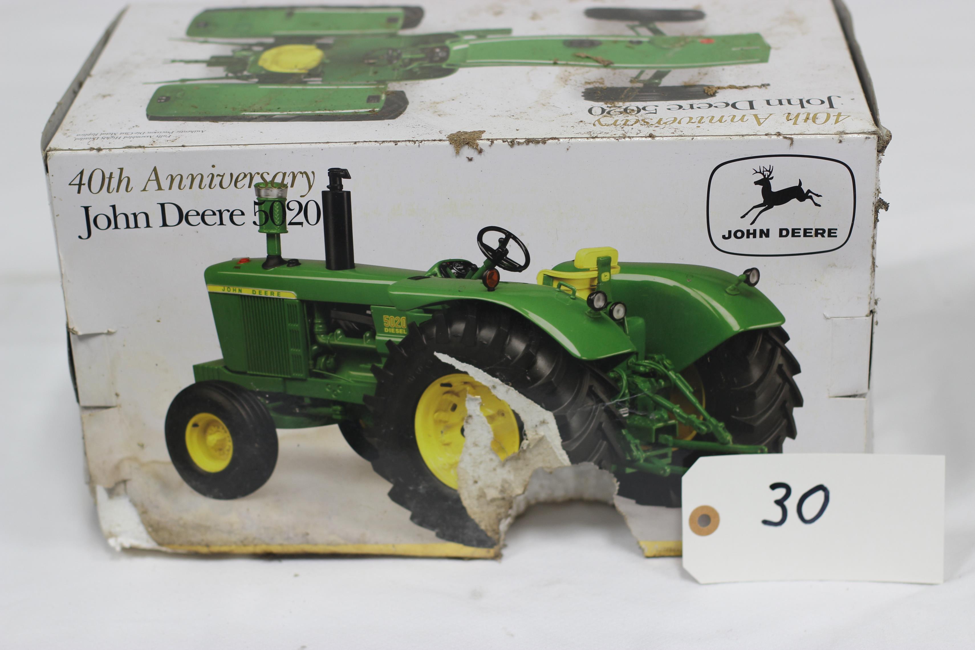#30 JOHN DEERE 5020 TRACTOR 40TH ANNIVERSARY 1/16-SCALE (NIB, BOX DAMAGED)