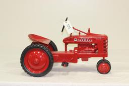 #54 1949 FARMALL H PEDAL TRACTOR WITH OPEN GRILL SMALL TYPE 1 (ORIGINAL FRONT TIRES, & NEW REAR TIRE
