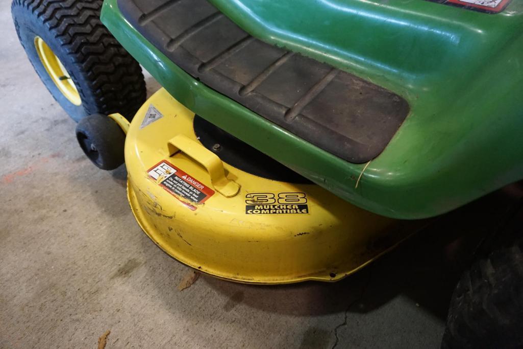 43-1 JOHN DEERE MODEL L133 LAWN TRACTOR WITH 13 HP