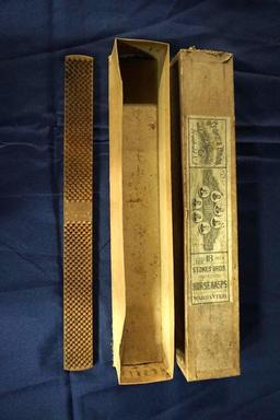 STOKES BROTHERS HORSE RASPS BOX WITH ONE RASP, BOX IS SLIGHTLY ROUGH