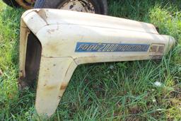 FORD 2000 INDUSTRIAL TRACTOR WITH LOADER & BACKHOE (NO BATTERY)