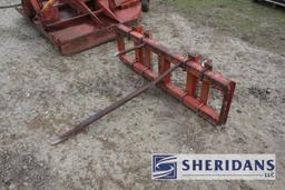 45-6: LOADER MOUNT BALE SPEAR