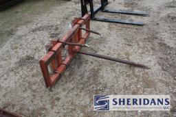 45-6: LOADER MOUNT BALE SPEAR