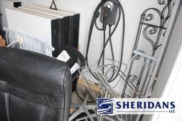 OFFICE CHAIRS & MORE: (5) OFFICE CHAIRS AND MORE AS SHOWN IN PHOTOS. S