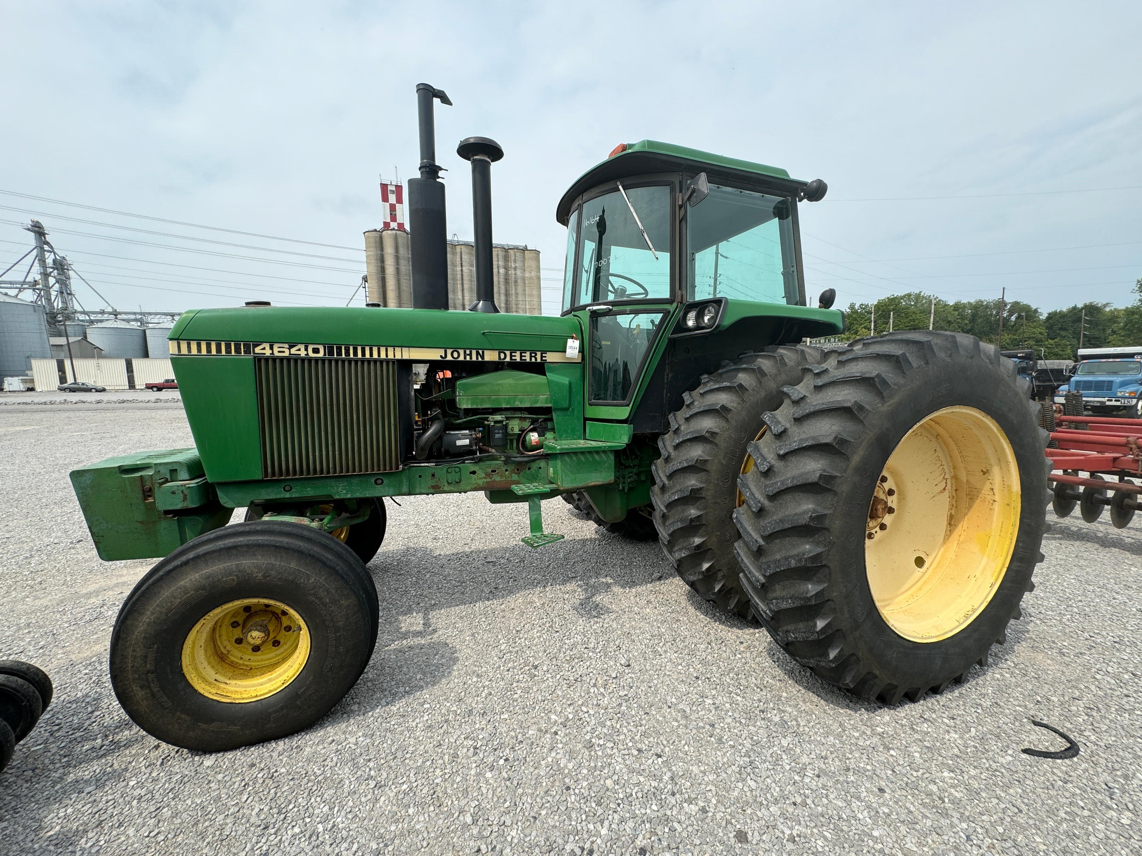 JD 4640 TRACTOR