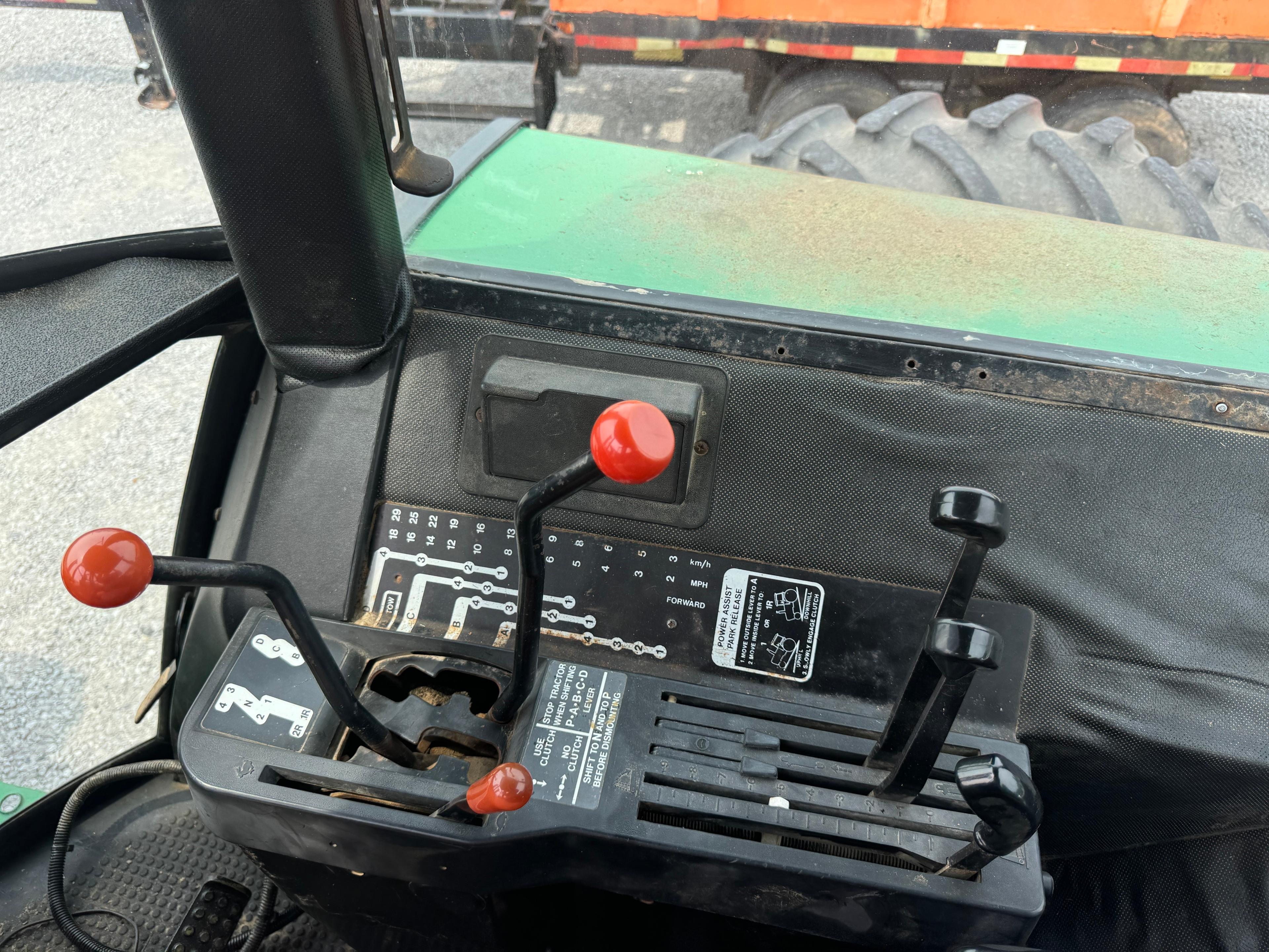 JD 4640 TRACTOR