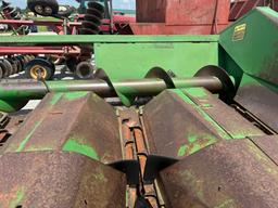JD 643 CORN HEAD