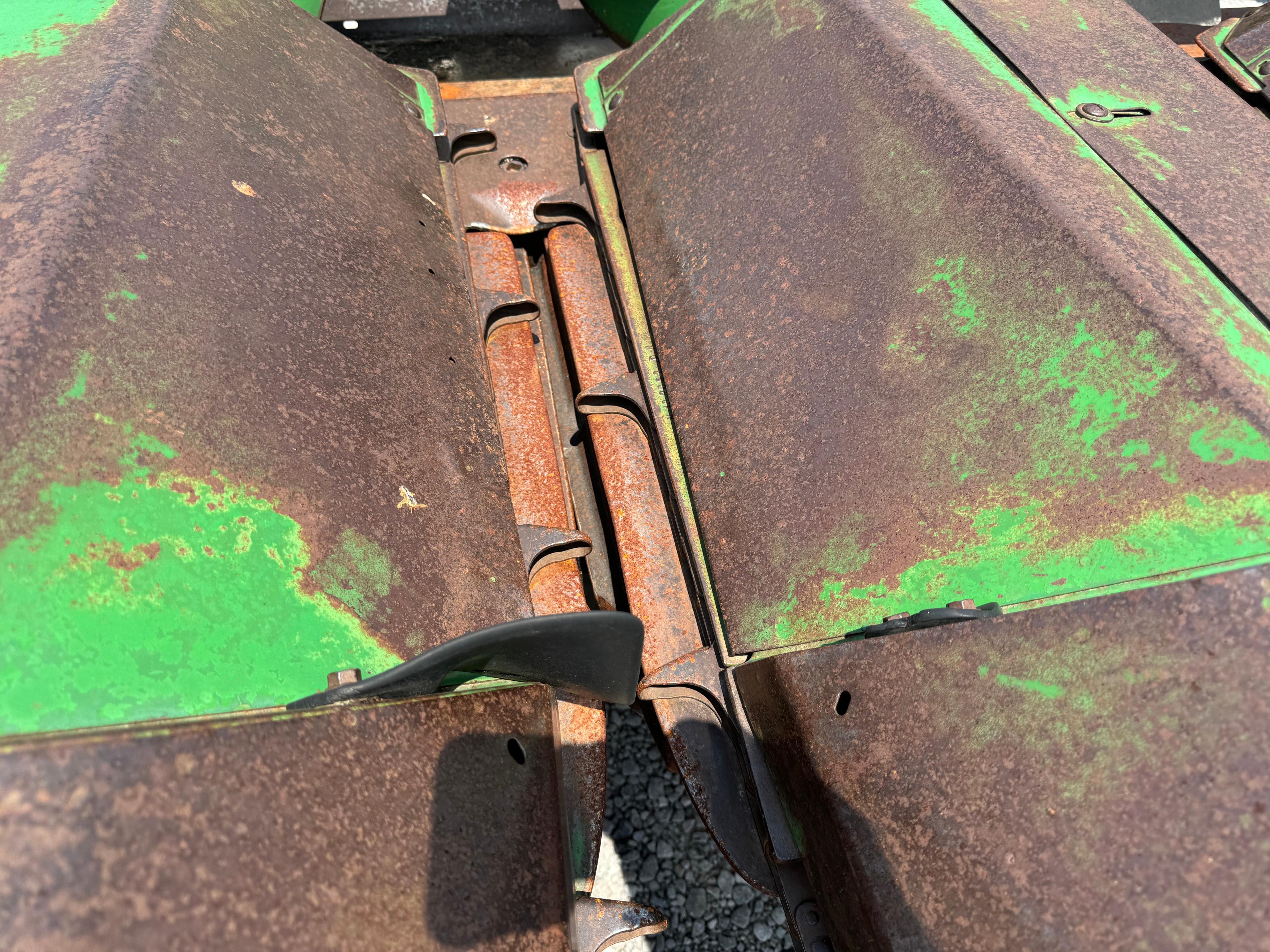 JD 643 CORN HEAD