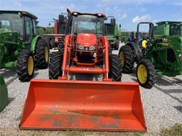 KUBOTA M5-111 TRACTOR