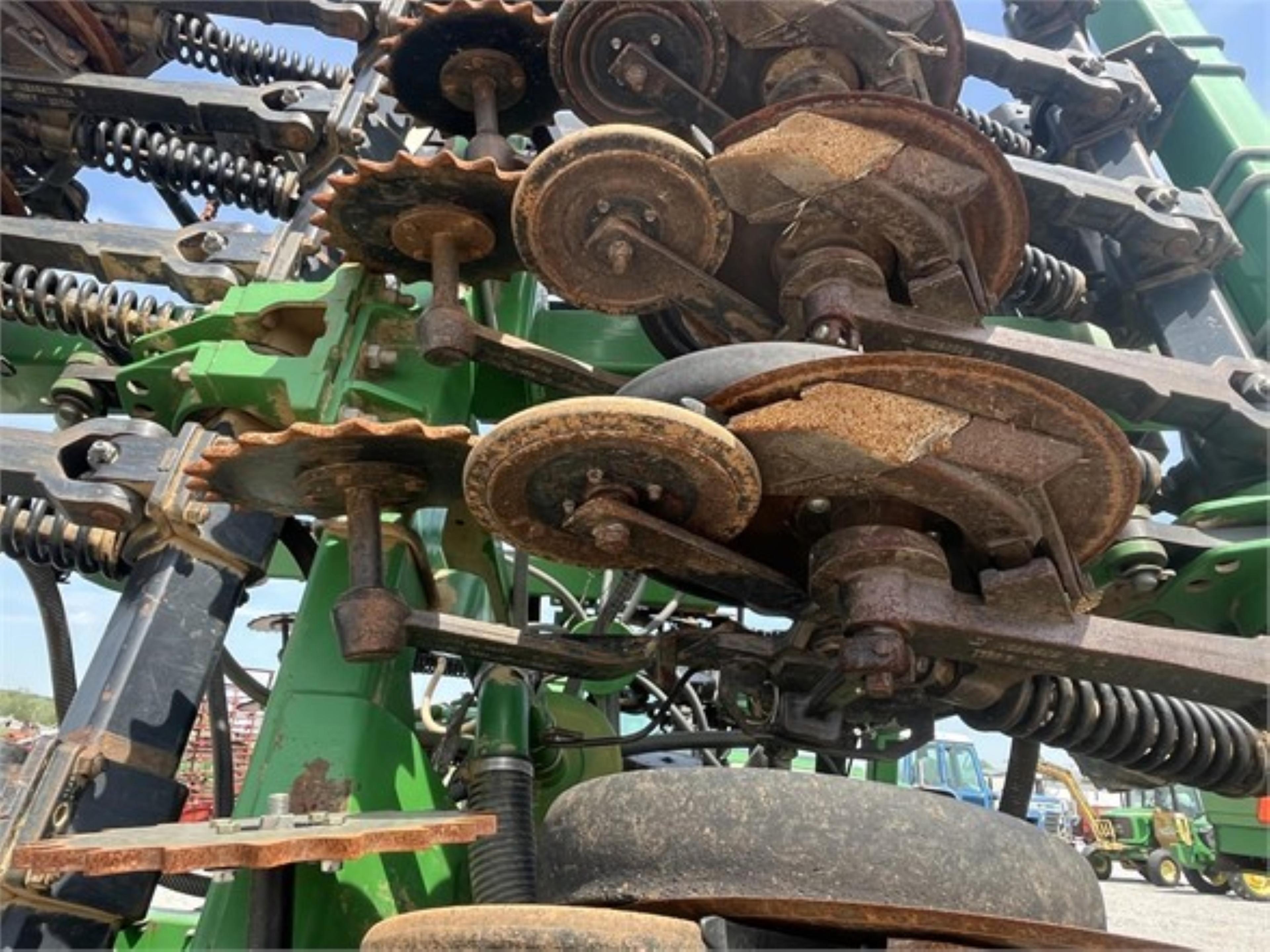 JOHN DEERE 1860 NO TILL DRILL