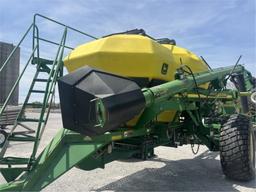 JOHN DEERE 1860 NO TILL DRILL