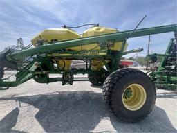 JOHN DEERE 1860 NO TILL DRILL