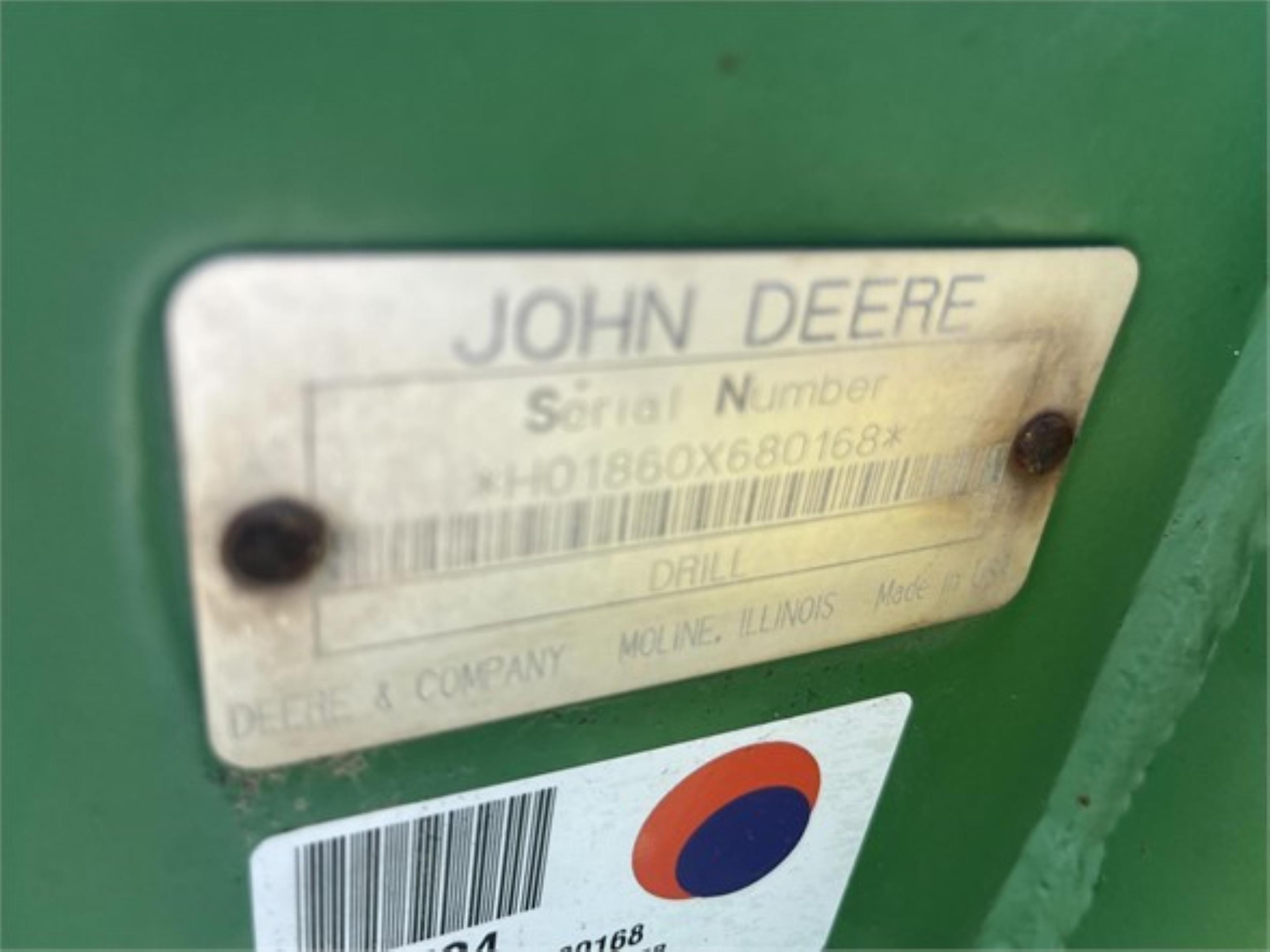 JOHN DEERE 1860 NO TILL DRILL