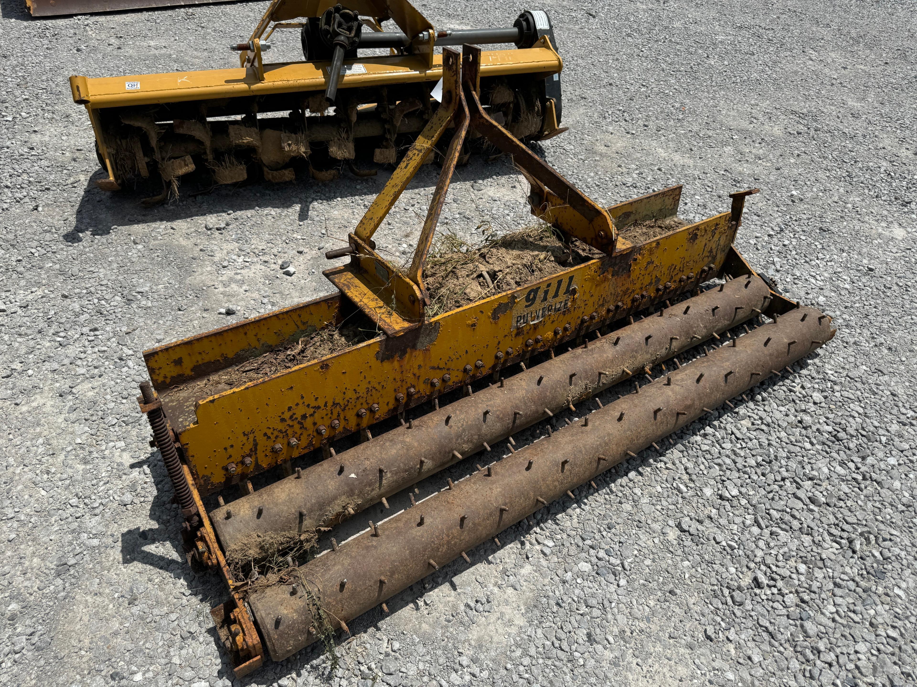 LAWN AERATOR