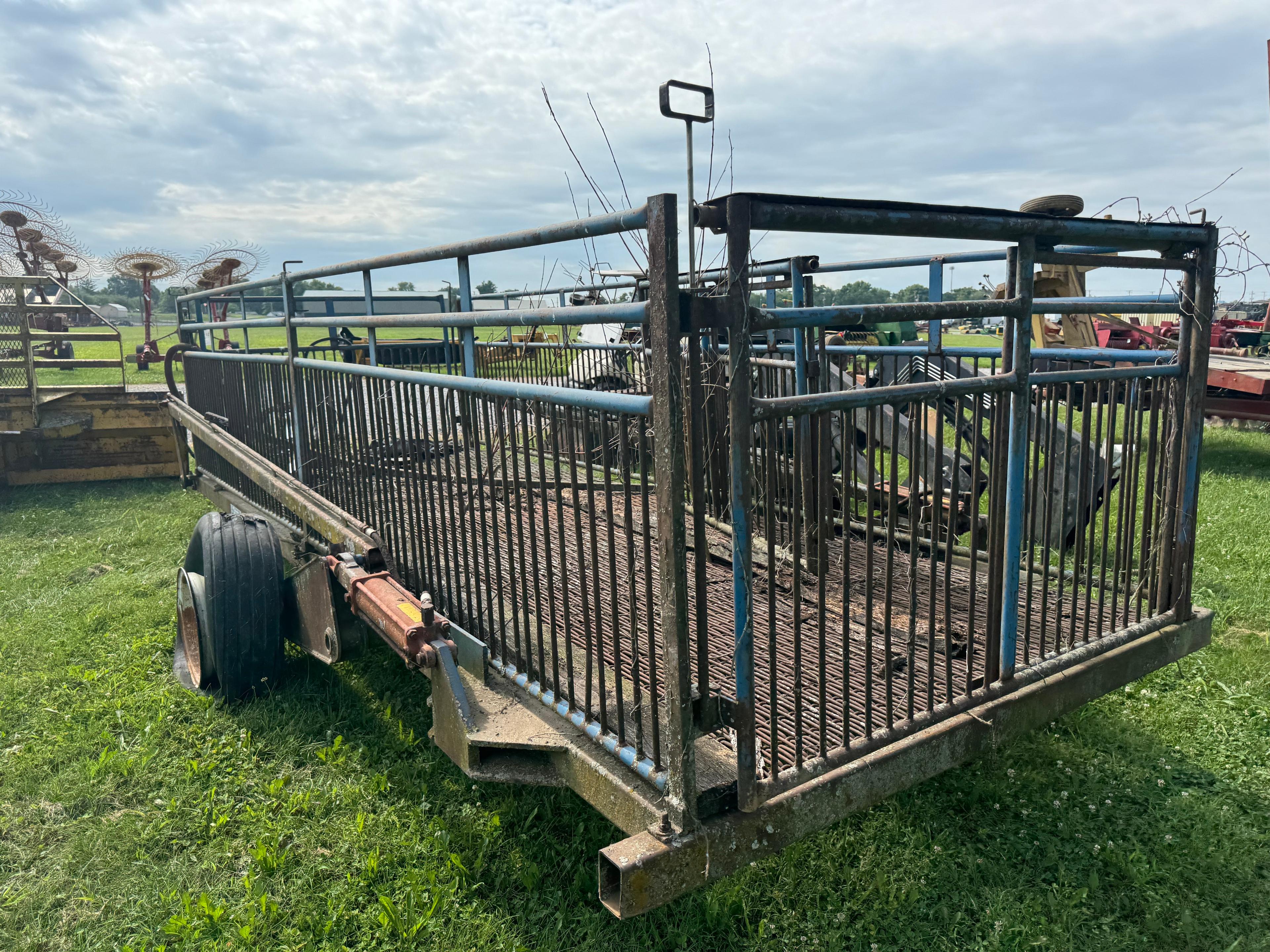 HOG TRAILER