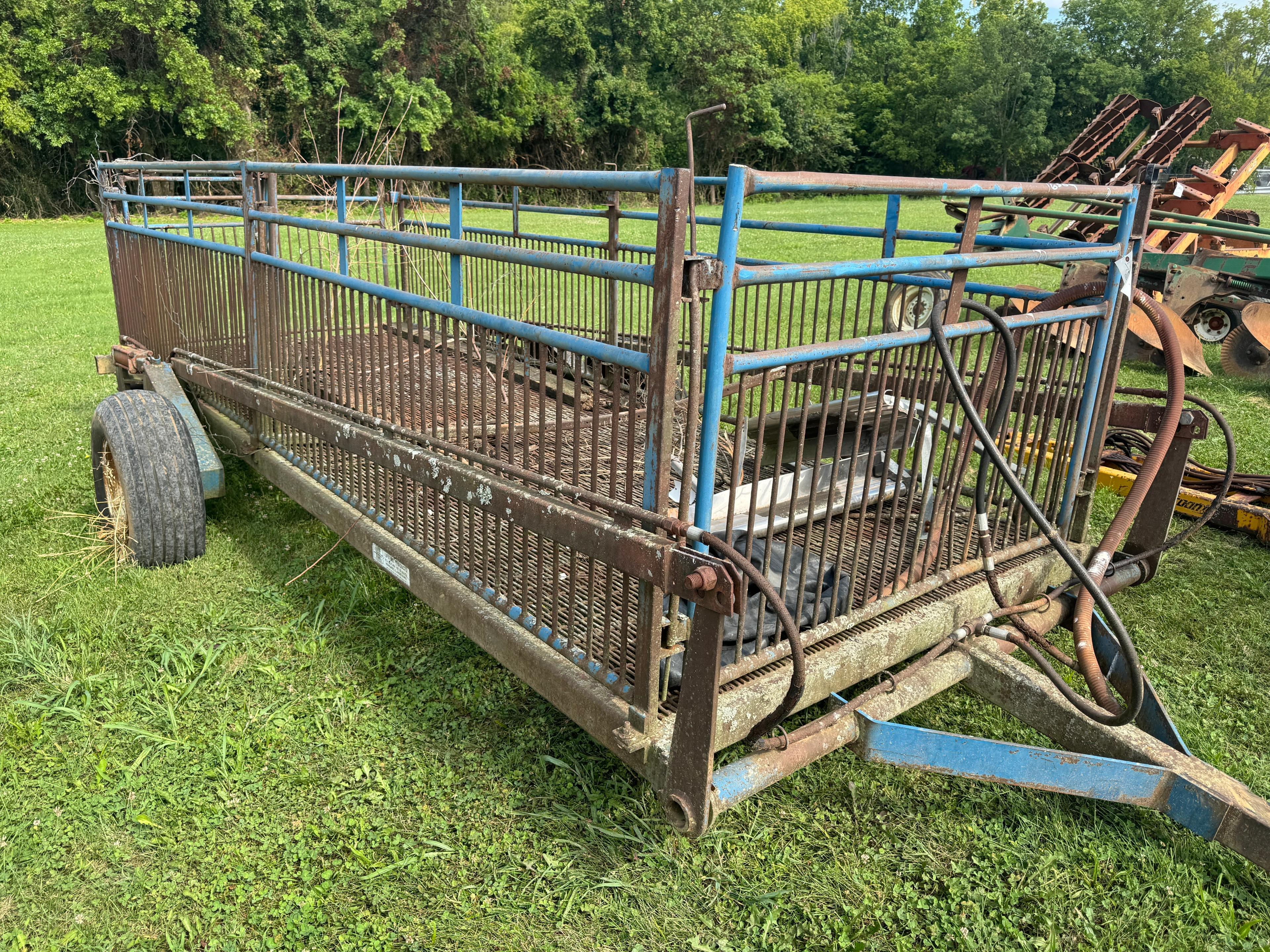 HOG TRAILER