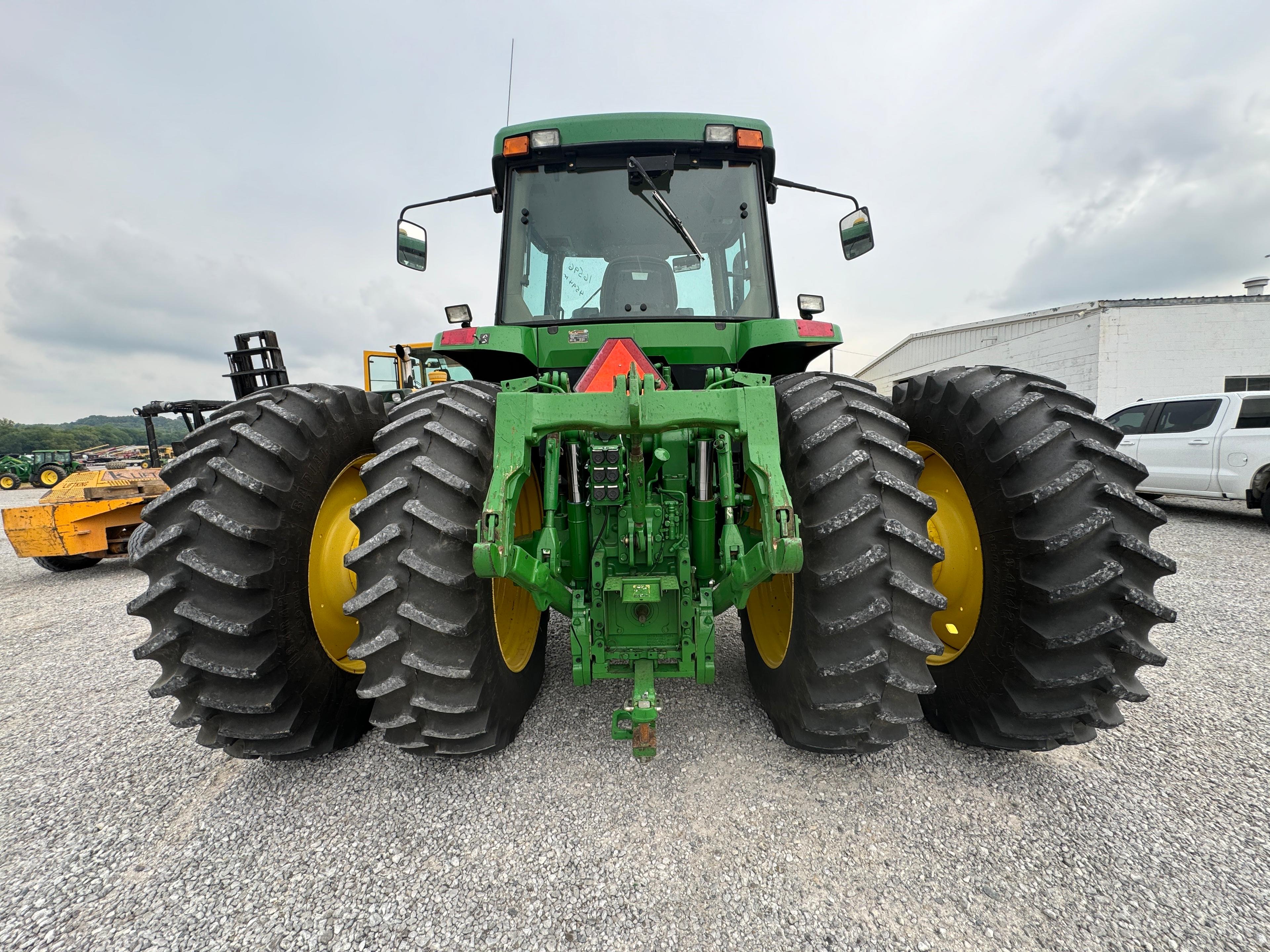 JD 7810 TRACTOR