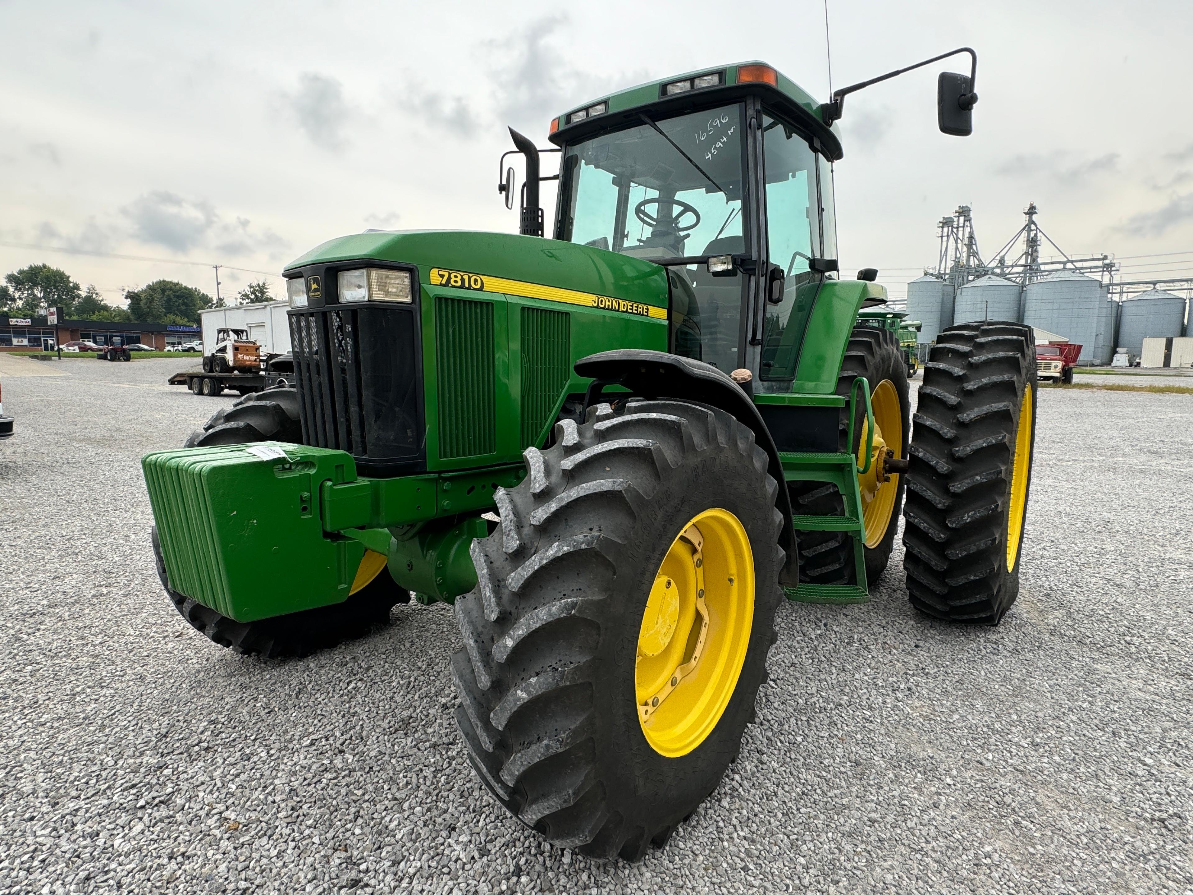 JD 7810 TRACTOR