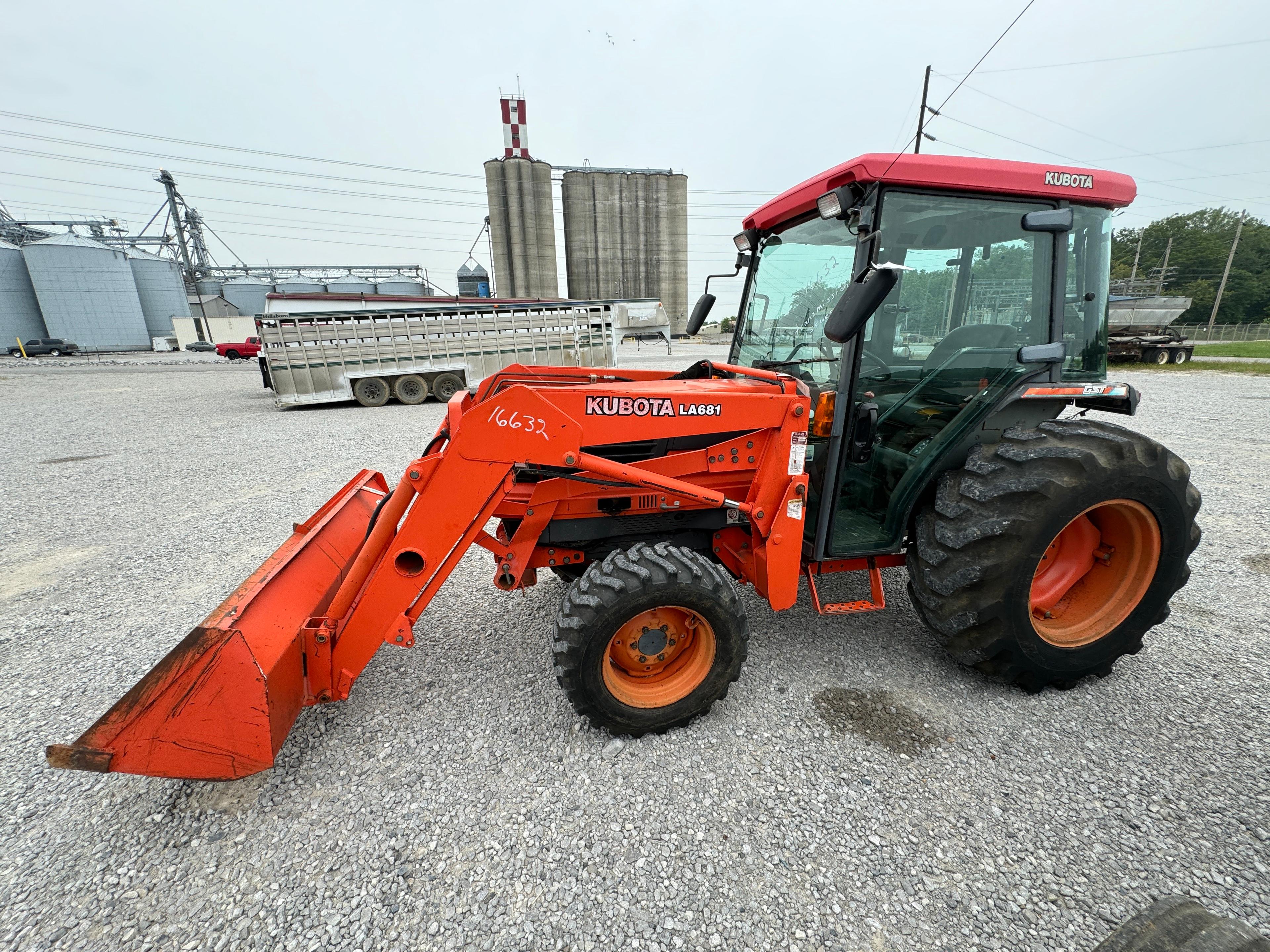 KUBOTA L4310 TRACTOR