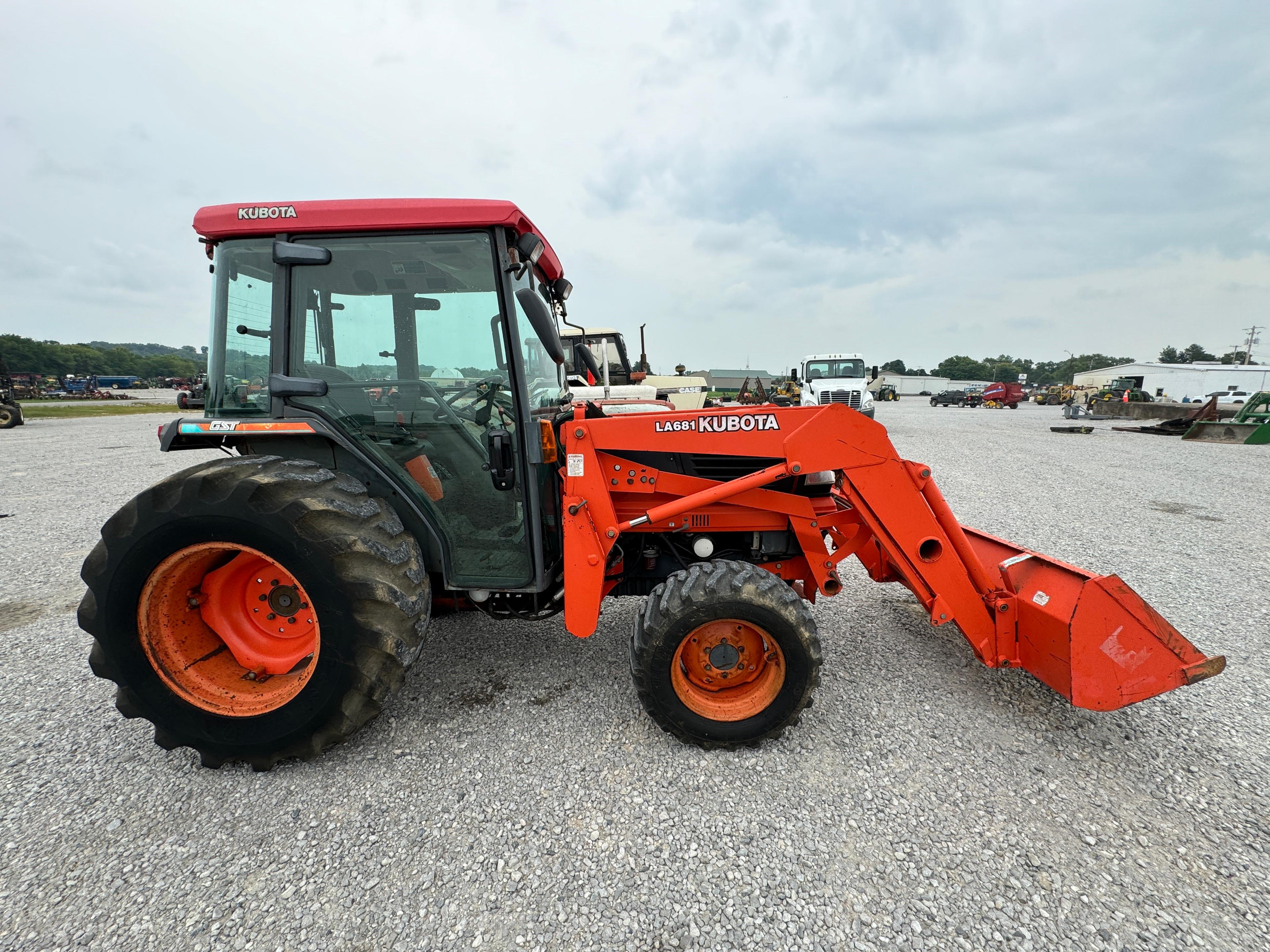 KUBOTA L4310 TRACTOR