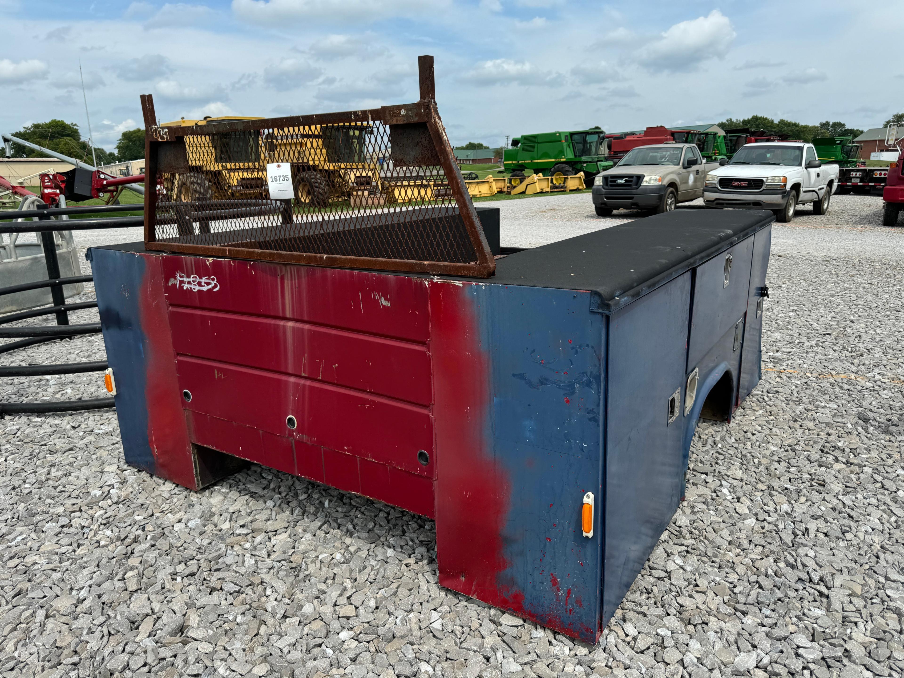 SERVICE BED