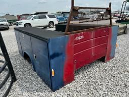 SERVICE BED