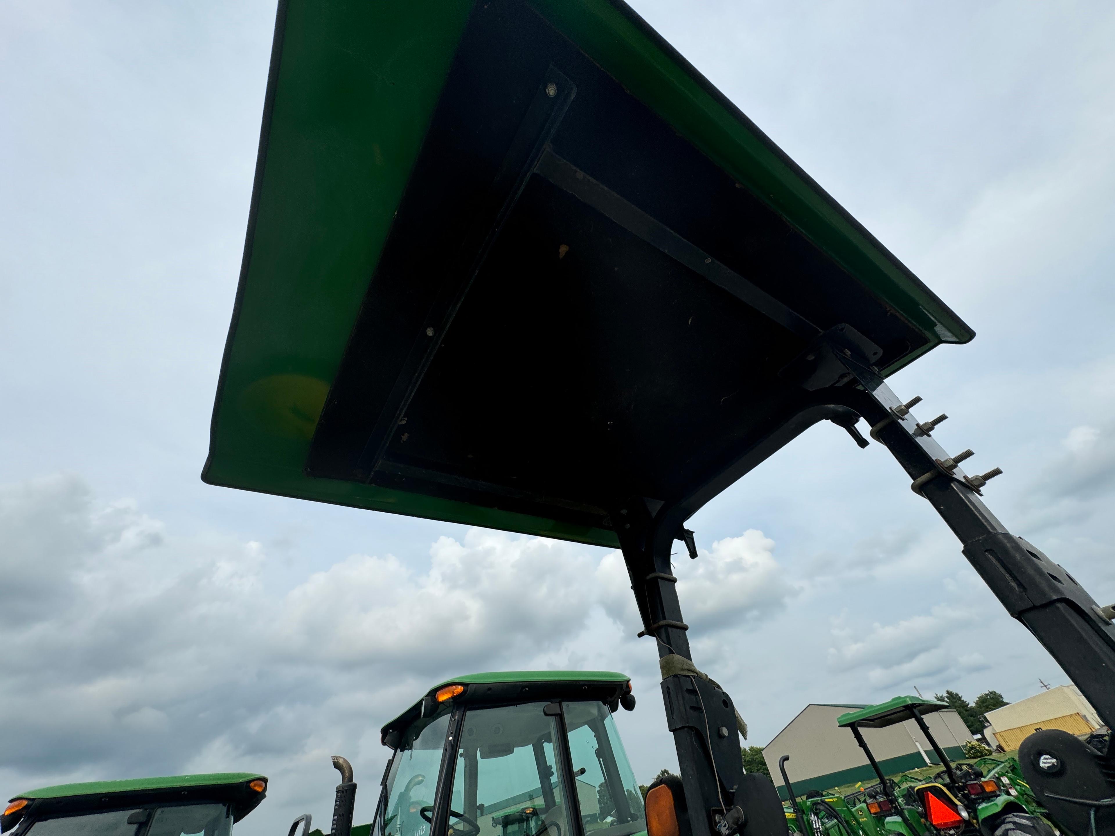 JD 5055E TRACTOR