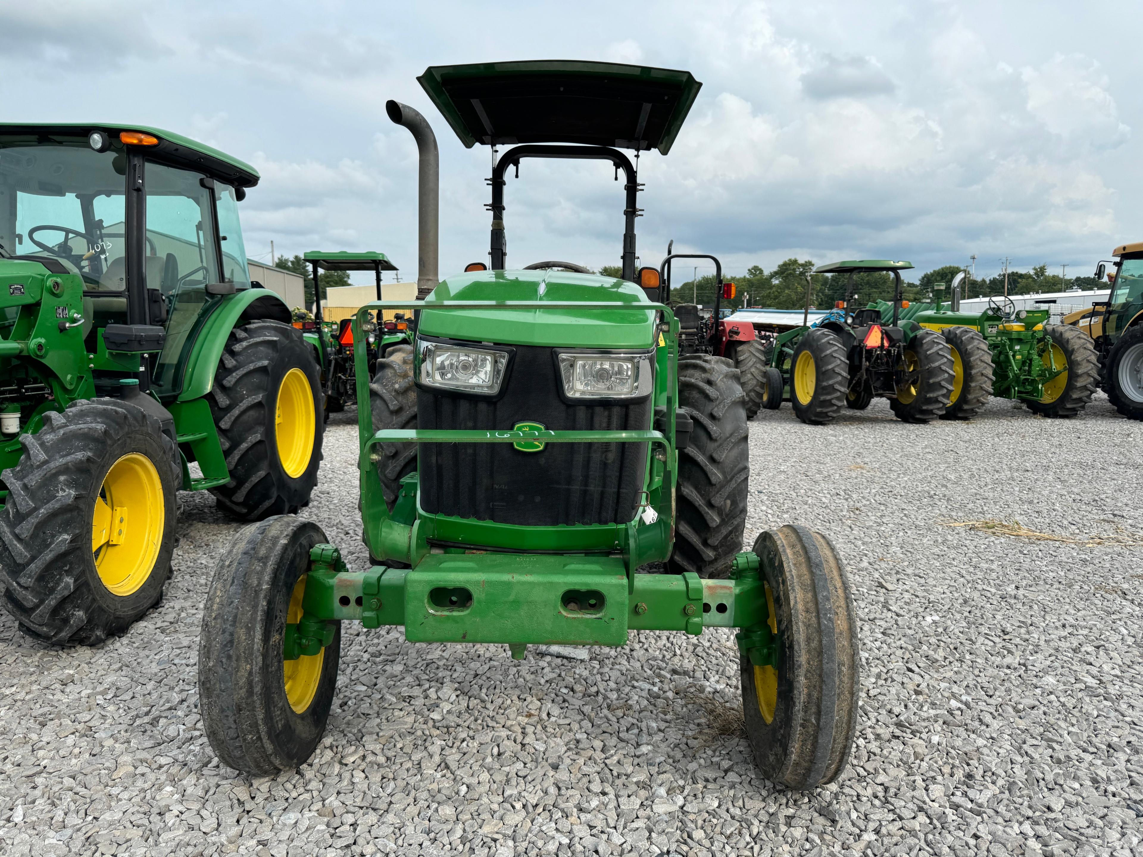 JD 5055E TRACTOR