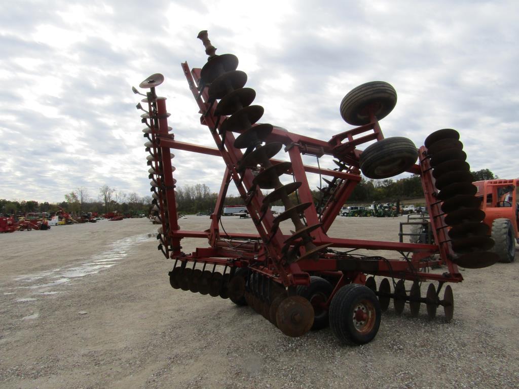 CIH 3900 Disk Tandem, 28'9" Wide, Hyd Fold Wings,