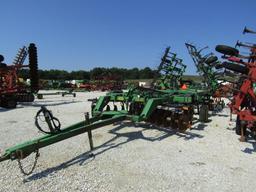 JD 510, Ripper Sn: X004340, 5 Shank, 21" Back,