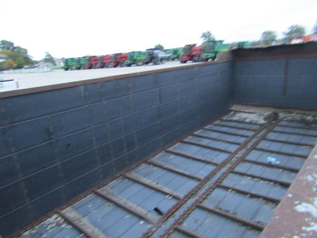 Meyer 700 Manure Spreader