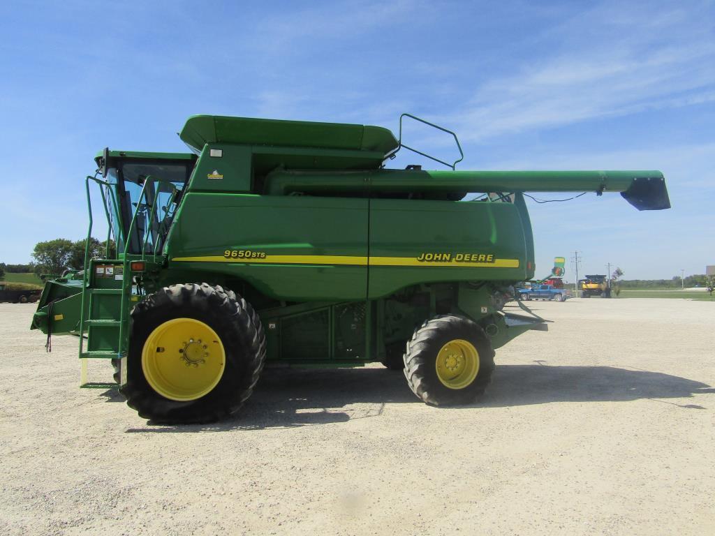 JD 9650 STS Combine 2WD, 5661/3638 Hr, Ag Leader