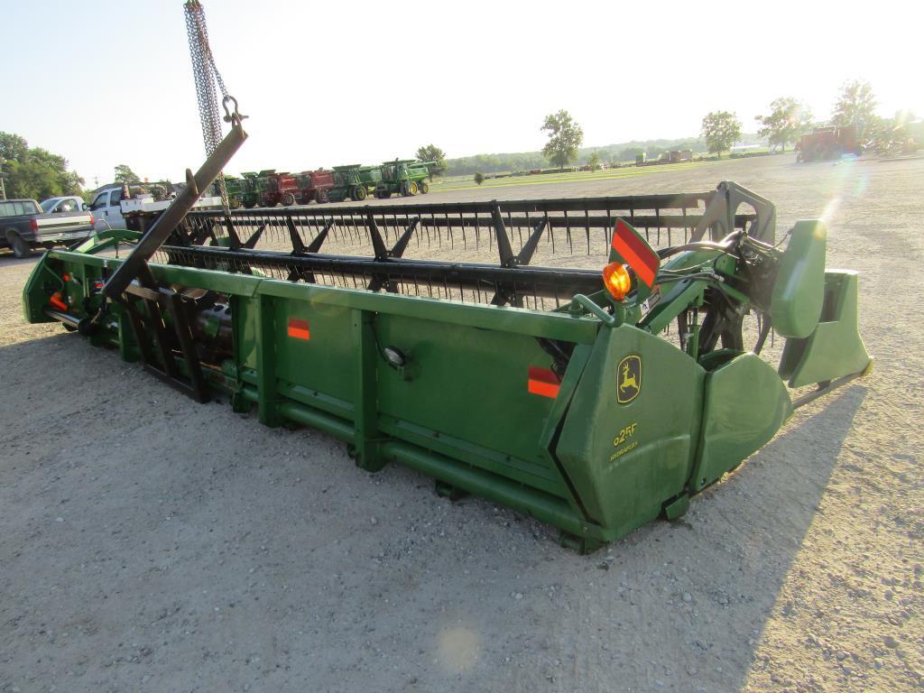 JD 625F Head 25' Hydra-Flex, Poly Dividers,