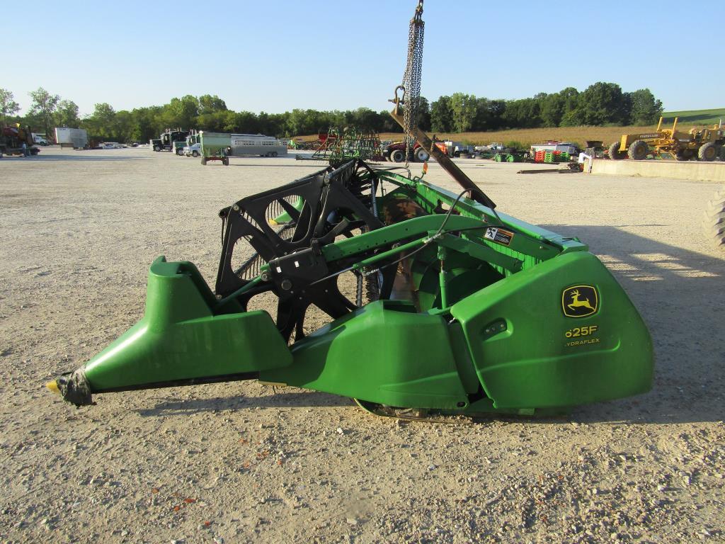 JD 625F Head 25' Hydra-Flex, Poly Dividers,