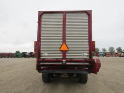 Miller Pro  5200-18, Forage Wagon Sn: 16-03690,